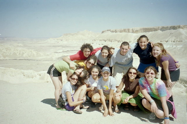 (Top) Nathan, Ilana, Josh, Joelle, Ruth (Bottom) Cynthia, Penina, Francie, Maya, Jordana, Sarah, Rachel at Jeep Ride